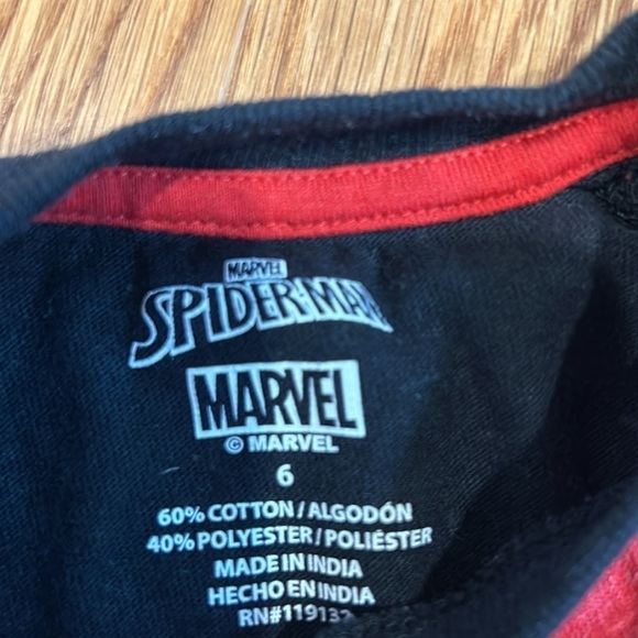 Bundle boys play clothes 4 piece lot pants and tops size 5/6 black and red - Picture 5 of 12